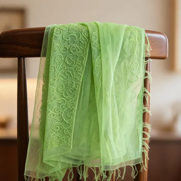 Green_Organza_Embroidered_Lining_Pattern_Dupatta_For_Women