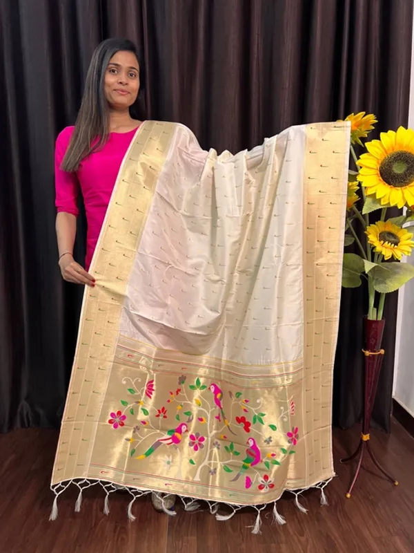 White_Silk_Paithani_Parrot_Design_Muniya_Border_Dupatta_For_Women