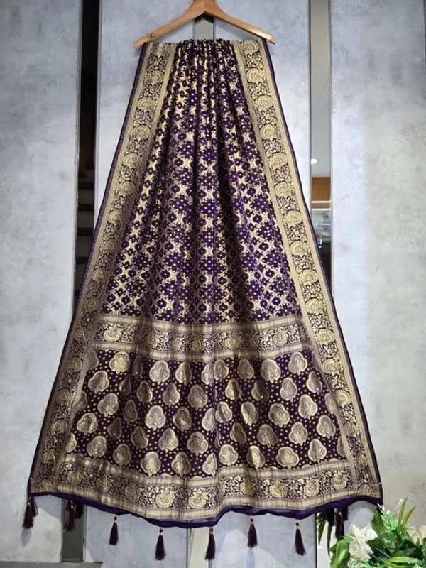 Violet_Georgette_Bandhani_Zari_Woven_Dupatta_For_Women