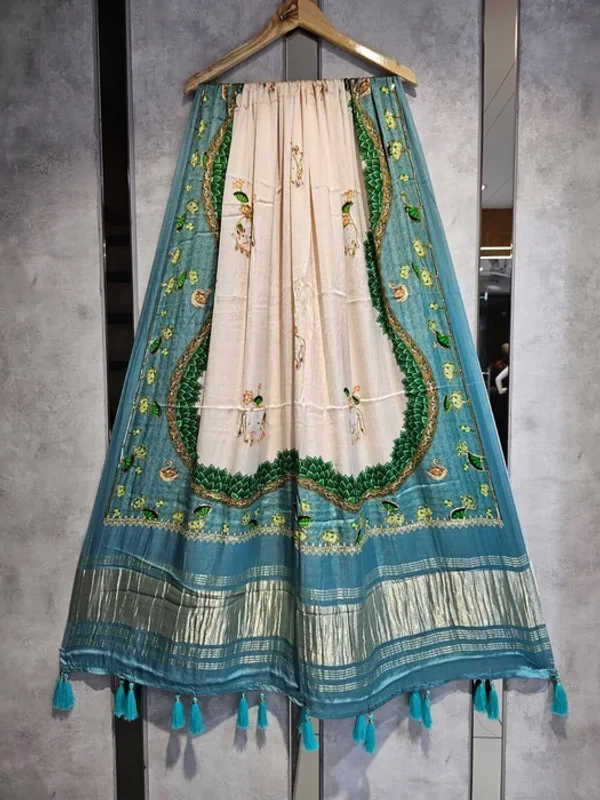 Emerald_Green_Modal_Silk_Pichwai_Hand_Work_Dupatta_For_Women