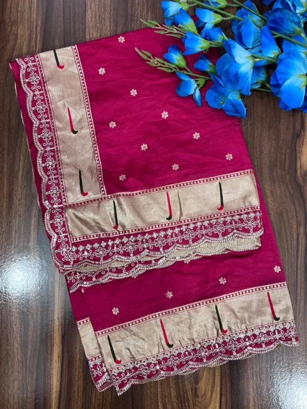 Pink_Silk_Paithani_Dola_Muniya_Cutwork_Border_Dupatta_For_Women