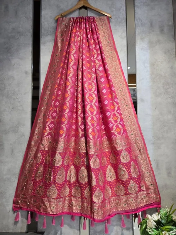 Pink_Georgette_Bandhani_Hand_Work_Dupatta_For_Women
