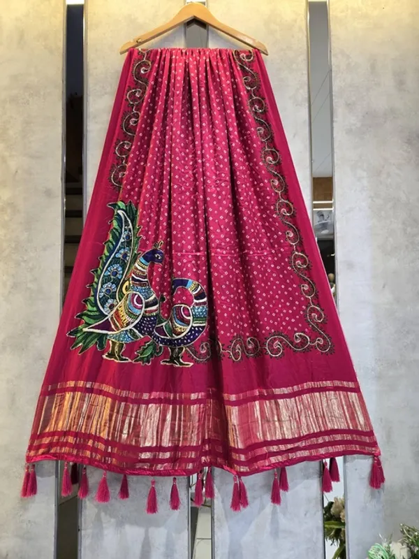 Pink_Modal_Gajji_Silk_Peacock_Print_Dupatta_For_Women
