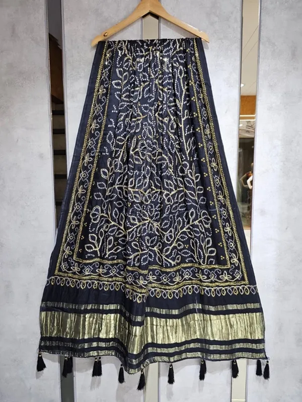 Multicolor_Gajji_Silk_Bandhani_Jaal_Dupatta_For_Women