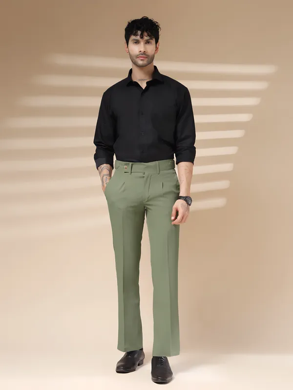 Pebble_Oxford_Regular_Fit_Gurkha_Trousers_For_Men