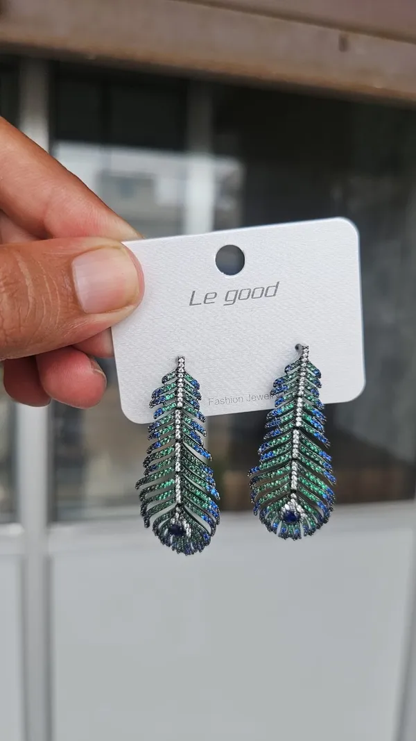 Multicolor_Leaf_Drop_Earrings_For_Women