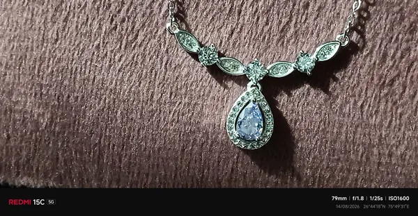 Silver_Tone_Floral_Teardrop_Pendant_Necklace_For_Women