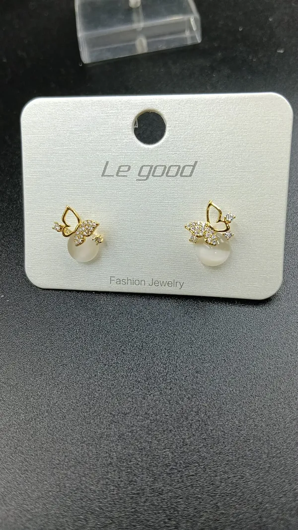 Gold_Tone_Butterfly_Pearl_Drop_Fashion_Earrings