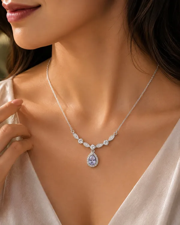Silver_Tone_Floral_Teardrop_Pendant_Necklace_For_Women