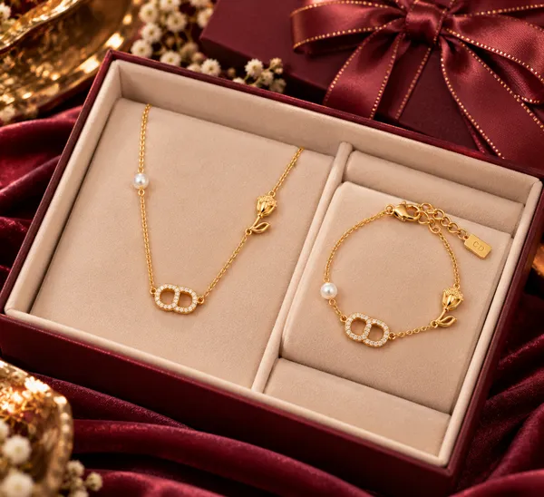 Eternal_Bloom_Pearl_Necklace_&_Bracelet_Set