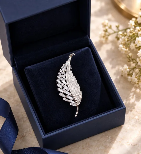 Maharani_Crystal_Plume_Brooch