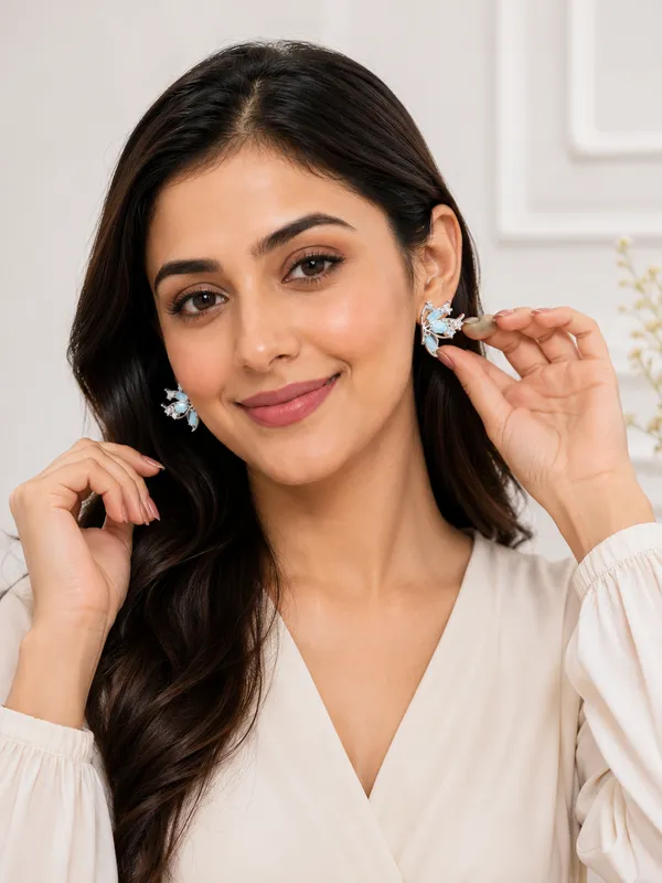Silver_Tone_Floral_Stud_Earrings_For_Women