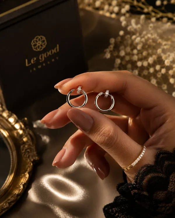 Silver_Hoop_And_Red_Floral_Earrings_Set