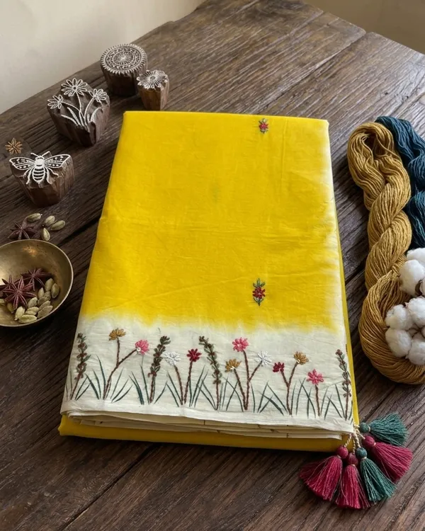 Green_Pure_Mul_Cotton_Floral_Hand_Embroidered_Saree_For_Women