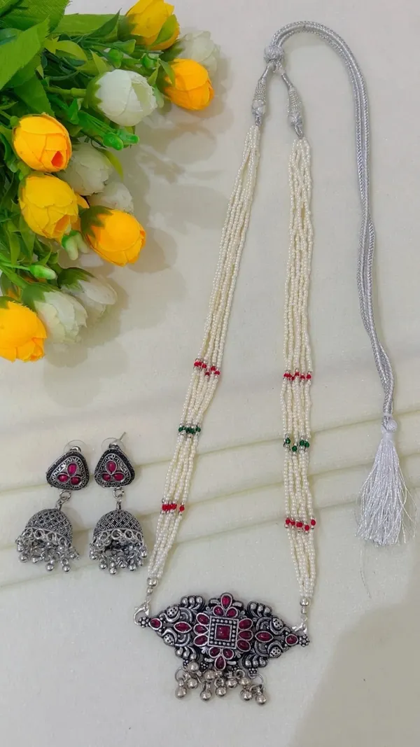 Silver_Oxidized_Beaded_Necklace_And_Jhumka_Earrings_Set_for_Women