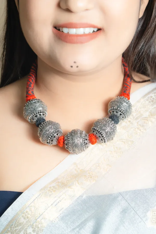 Oxidized_Silver_Tone_Beaded_Necklace_for_Women