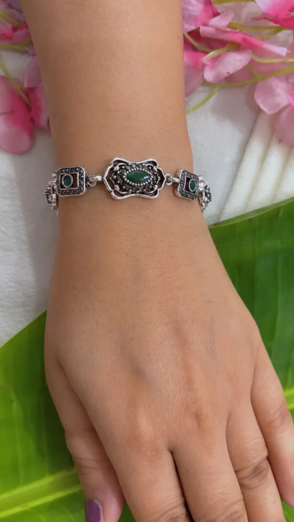 Silver-Tone_Green_Stone_Oxidized_Bracelet_for_Women