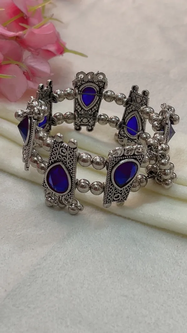 Silver_Tone_Blue_Stone_Cuff_Bracelet_for_Women