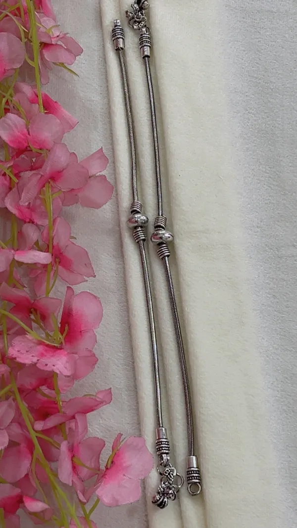 Oxidised_Silver_Beaded_Chain_Anklets_Pair_for_Women