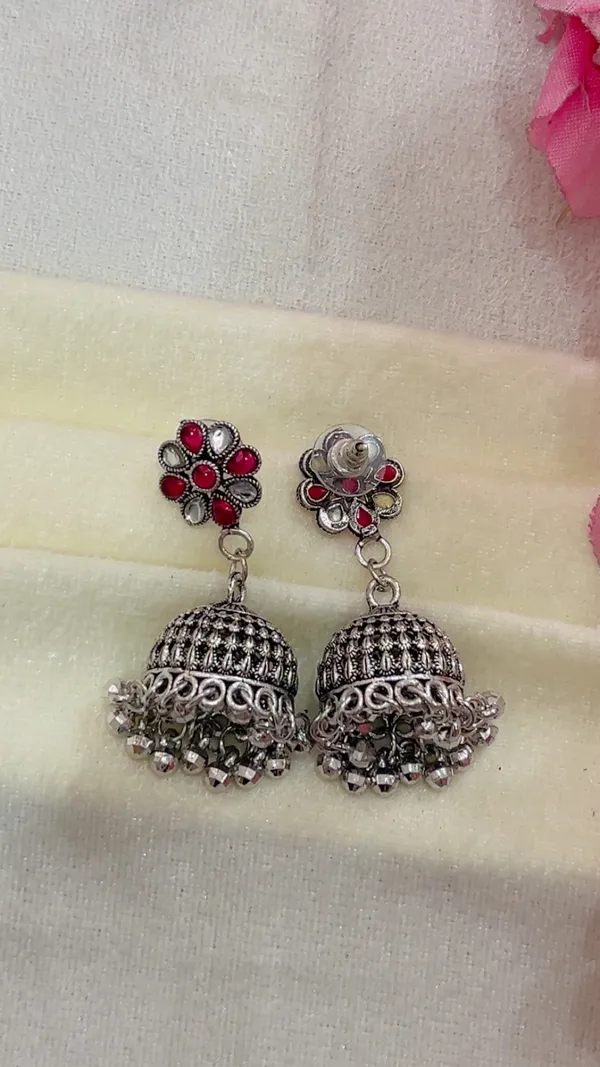 Silver_Oxidised_Floral_Jhumka_Earrings_for_Women