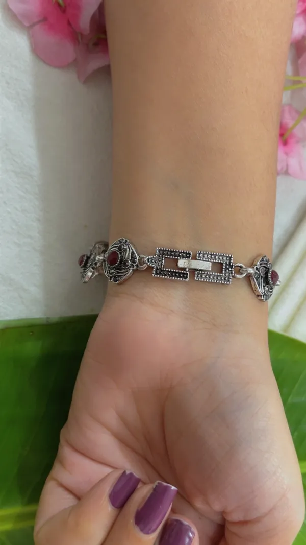 Silver_Tone_Red_Stone_Link_Bracelet_for_Women
