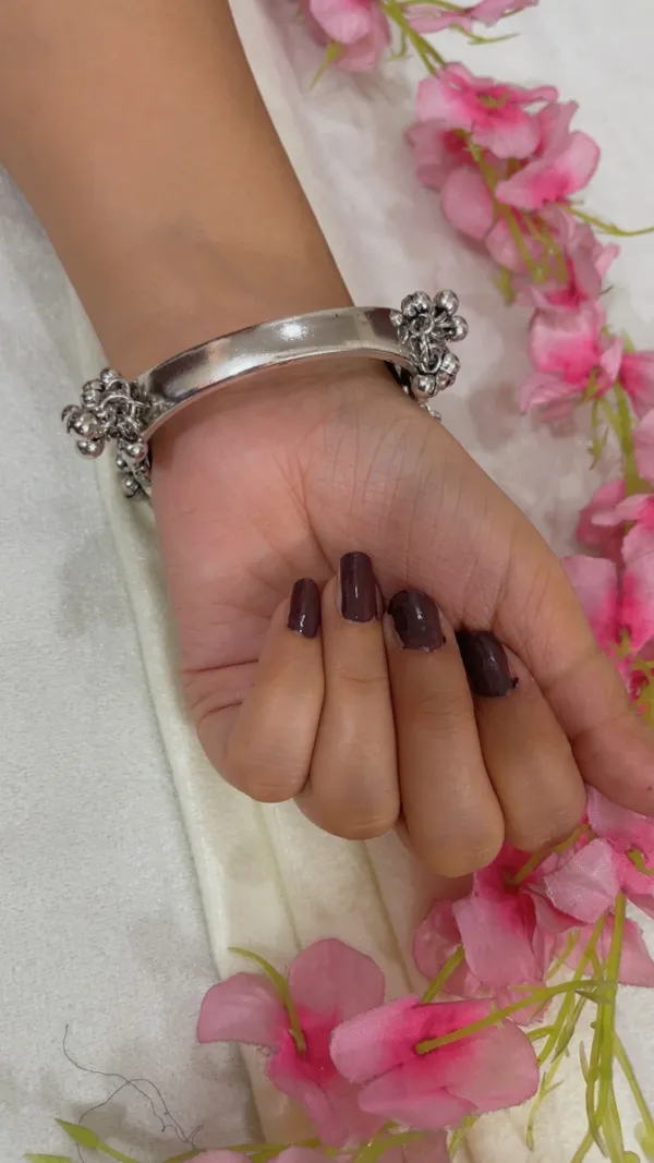 Silver_Tone_Floral_Embellished_Bangle_for_Women
