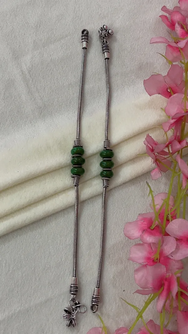 Green_Beaded_Silver_Tone_Anklet_Set_for_Women