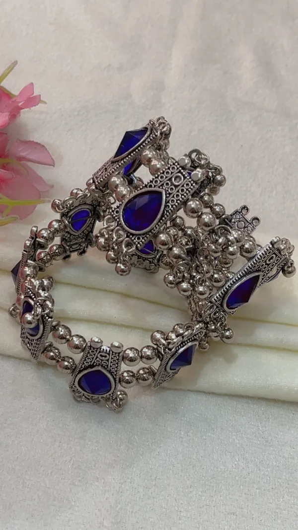 Silver_Tone_Blue_Stone_Cuff_Bracelet_for_Women