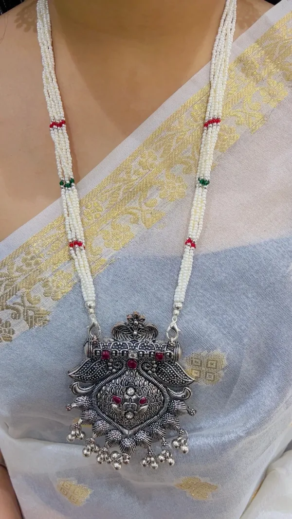 Silver_Tone_Traditional_Beaded_Necklace_Set_For_Women