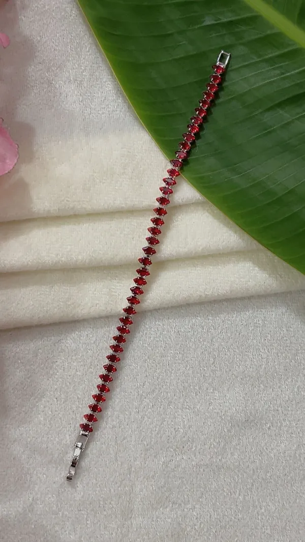Red_Stone_Bracelet_for_Women