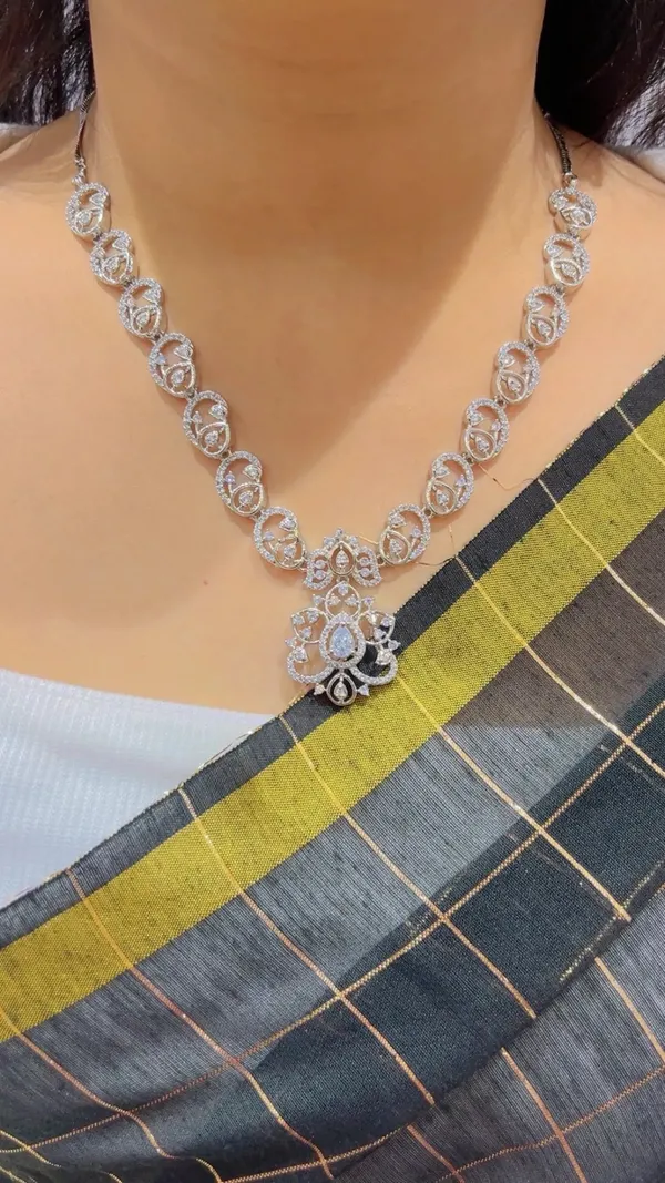 Silver_Tone_Necklace_And_Earrings_Set_for_Women