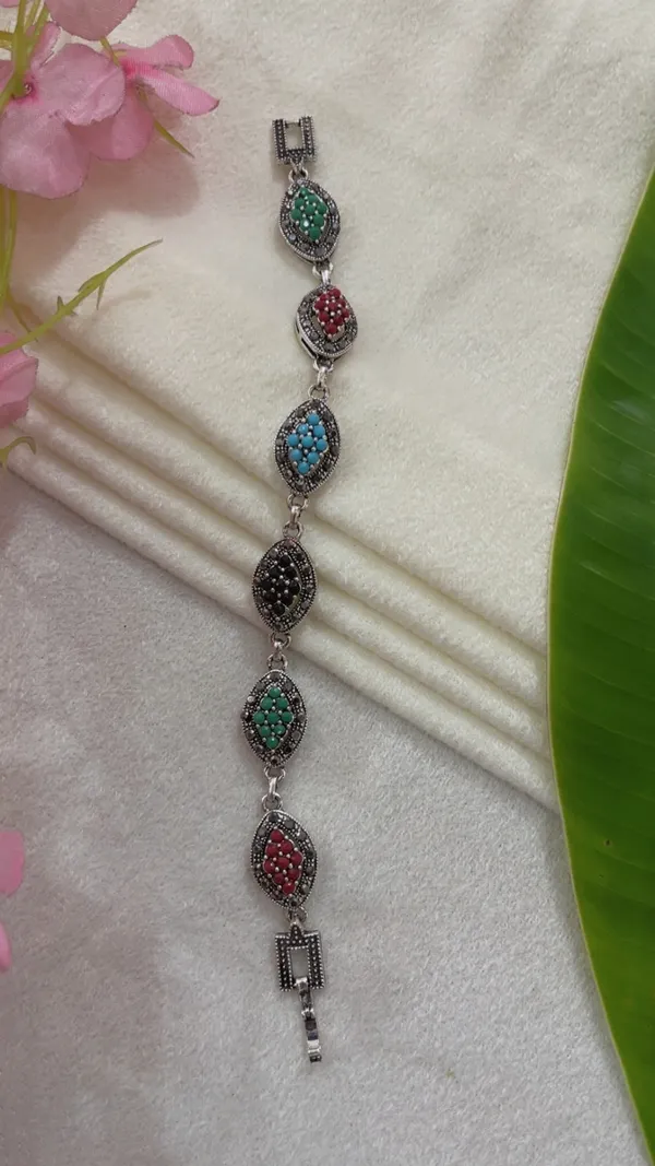 Multicolour_Oxidized_Link_Bracelet_for_Women