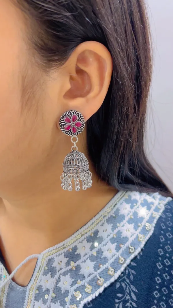 Silver_Oxidized_Floral_Jhumka_Earrings_for_Women