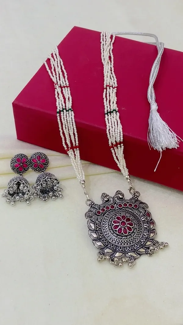 Silver_Oxidized_Pearl_Beaded_Necklace_Set_for_Women