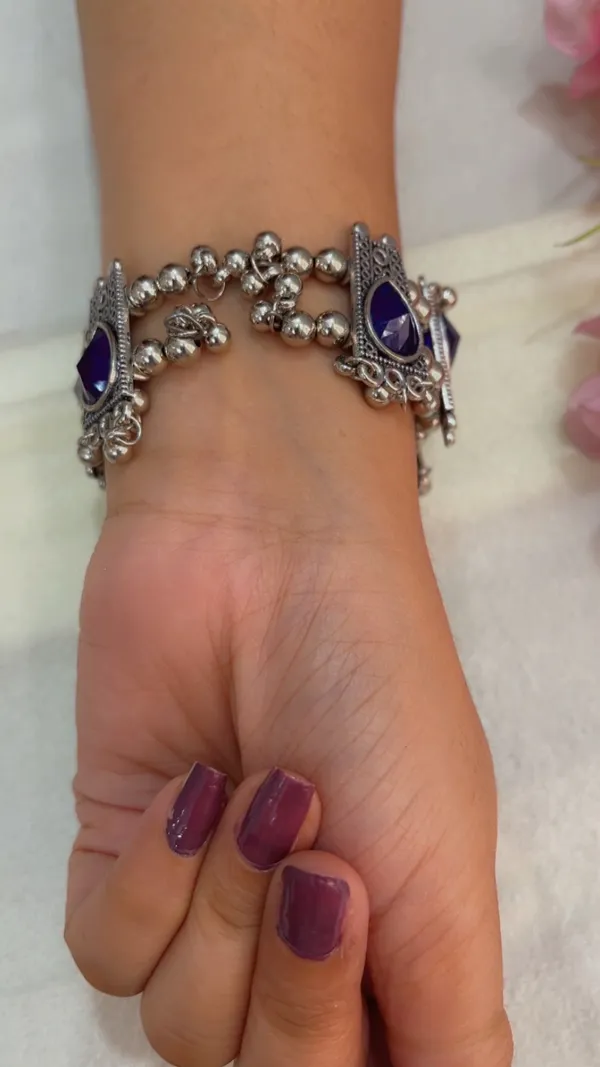 Silver_Tone_Blue_Stone_Cuff_Bracelet_for_Women