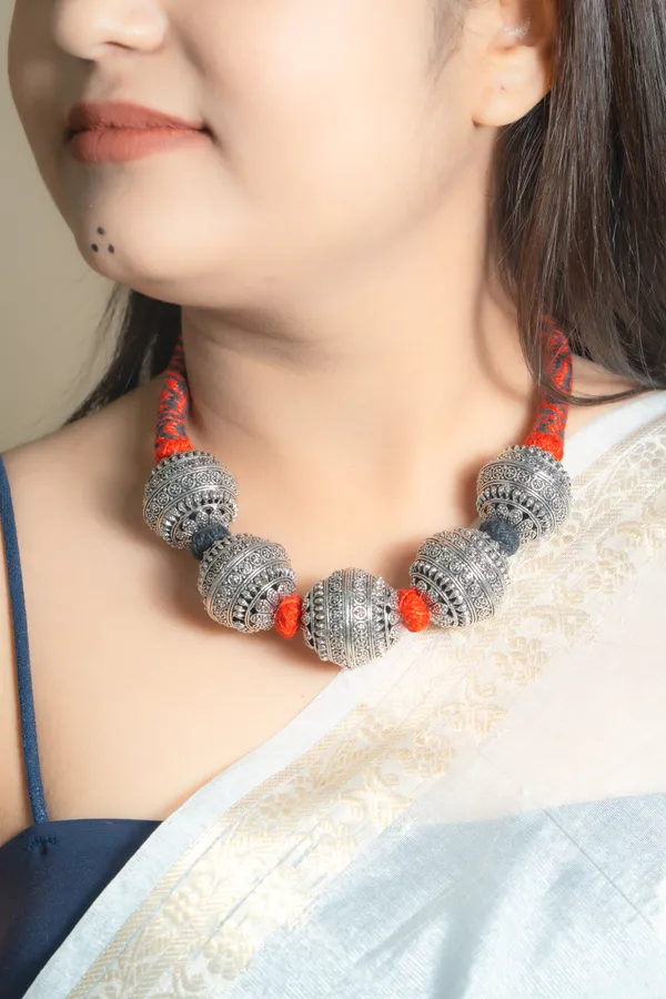 Oxidized_Silver_Tone_Beaded_Necklace_for_Women