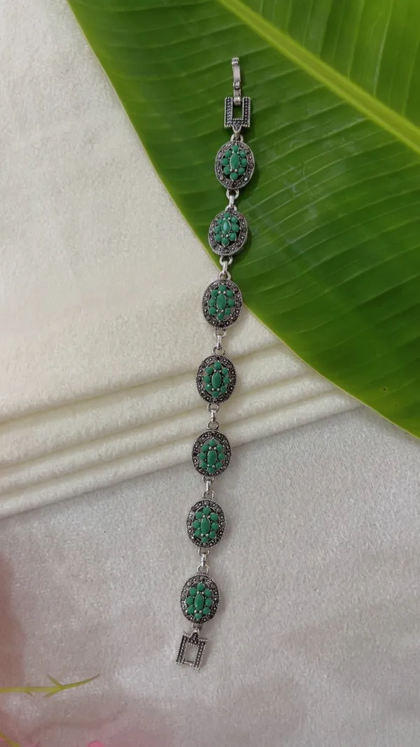 Silver-Tone_Green_Stone_Link_Bracelet_for_Women