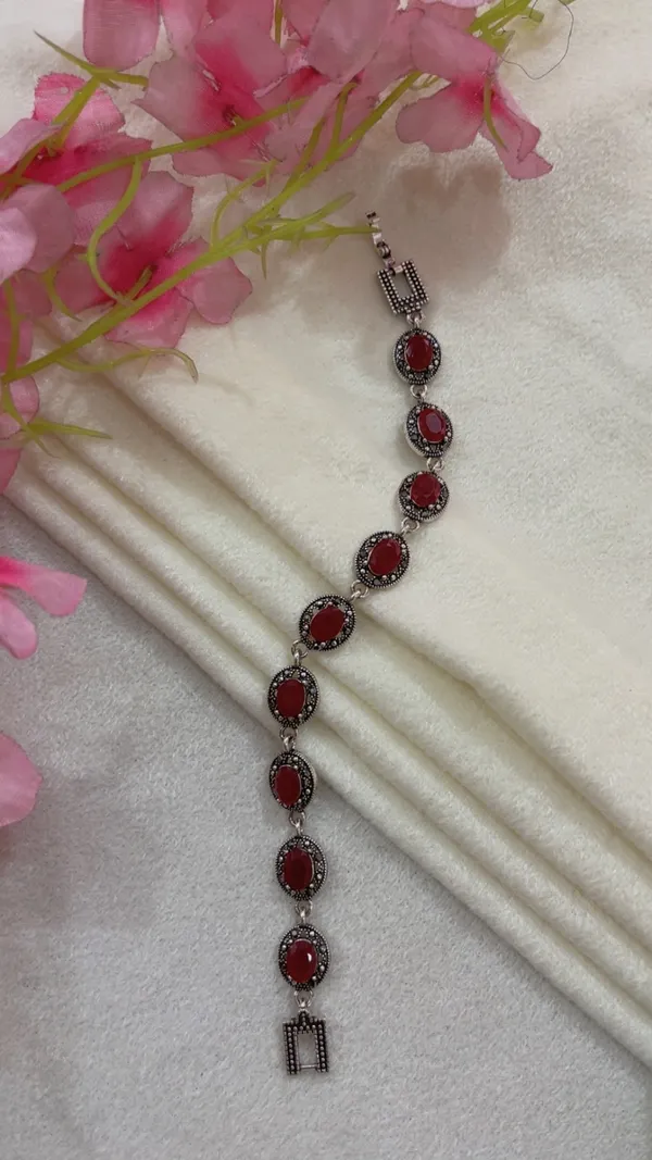 Red_Stone_Link_Bracelet_for_Women