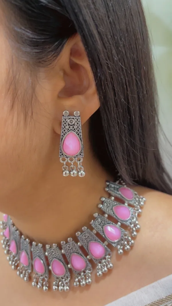 Silver_Tone_Pink_Stone_Necklace_Set_For_Women