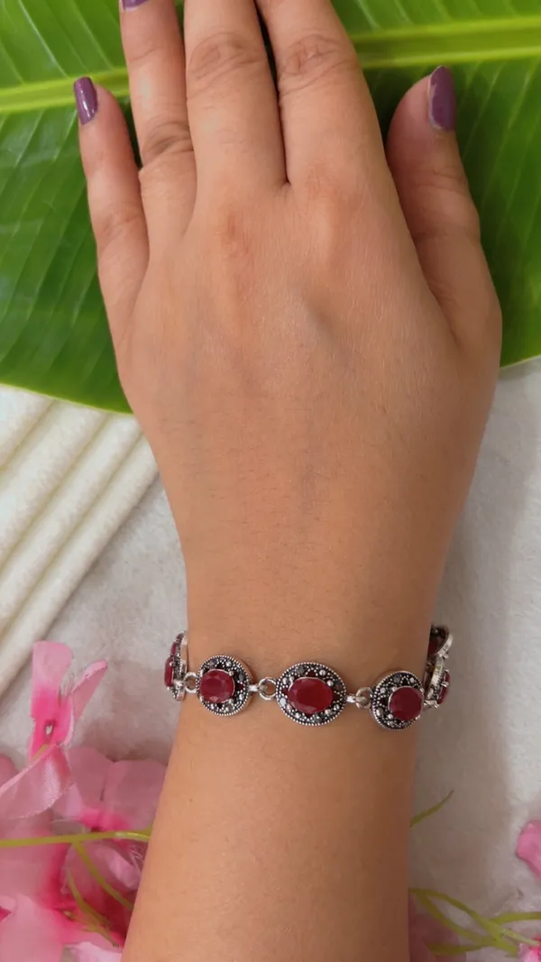 Red_Stone_Link_Bracelet_for_Women