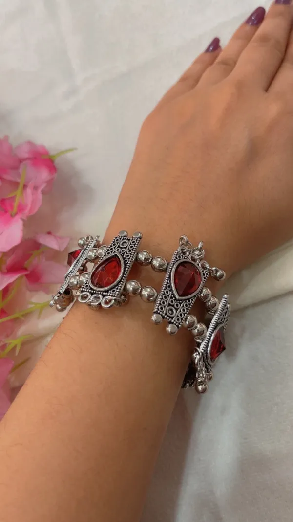 Red_Oxidised_Silver-Tone_Stone_Bracelet