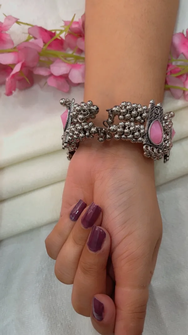 Silver_Tone_Oxidised_Pink_Stone_Anklet_For_Women