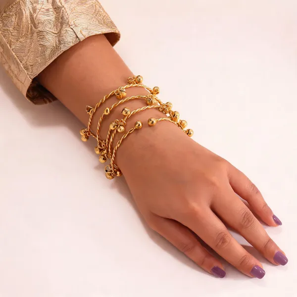 Gold_Tone_Twisted_Charm_Anklet_Set_for_Women