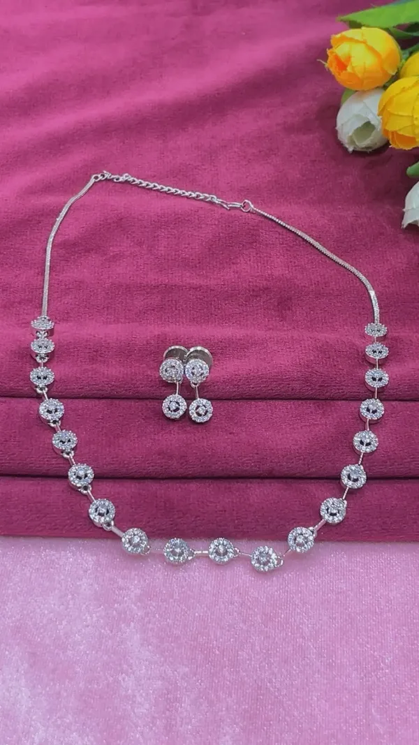 Silver_Tone_Stone_Link_Necklace_for_Women