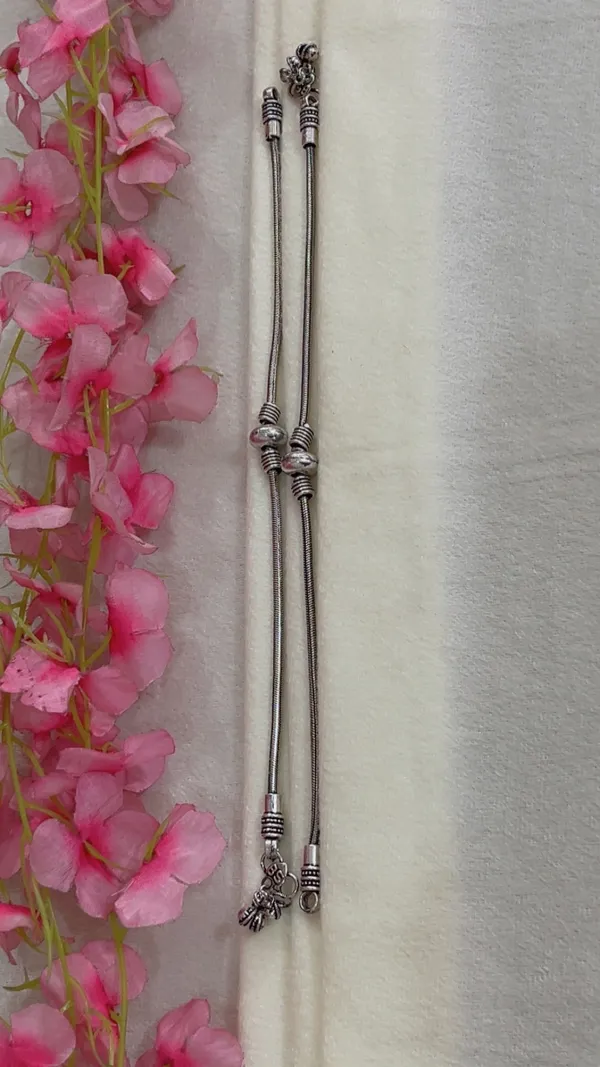 Oxidised_Silver_Beaded_Chain_Anklets_Pair_for_Women