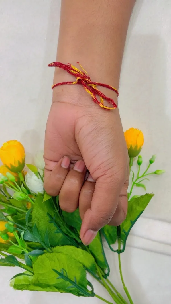 Multicolor_Beaded_Rakhi_Bracelet_for_Brothers