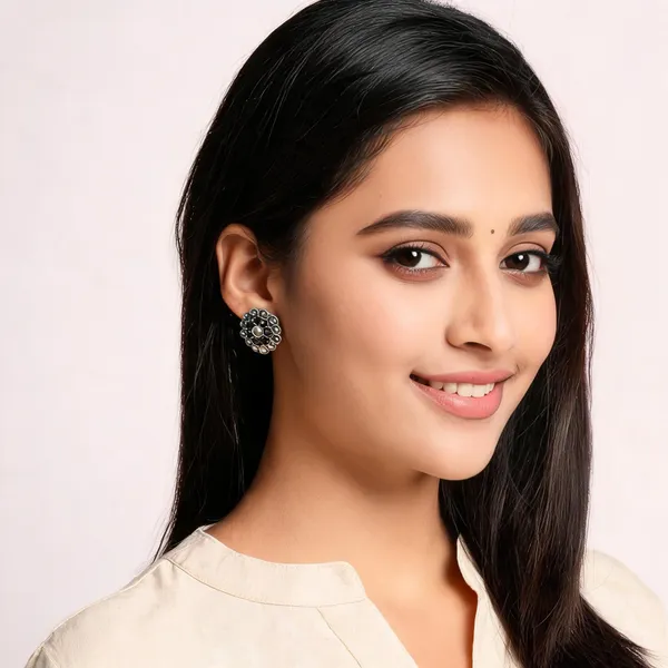 Silver_Oxidised_Circular_Stud_Earrings_for_Women