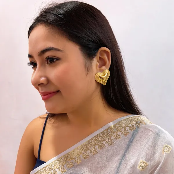 Gold_Heart_Stud_Earrings_for_Women