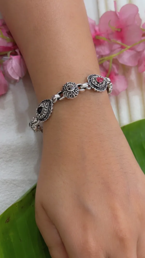 Silver_Oxidised_Link_Bracelet_for_Women
