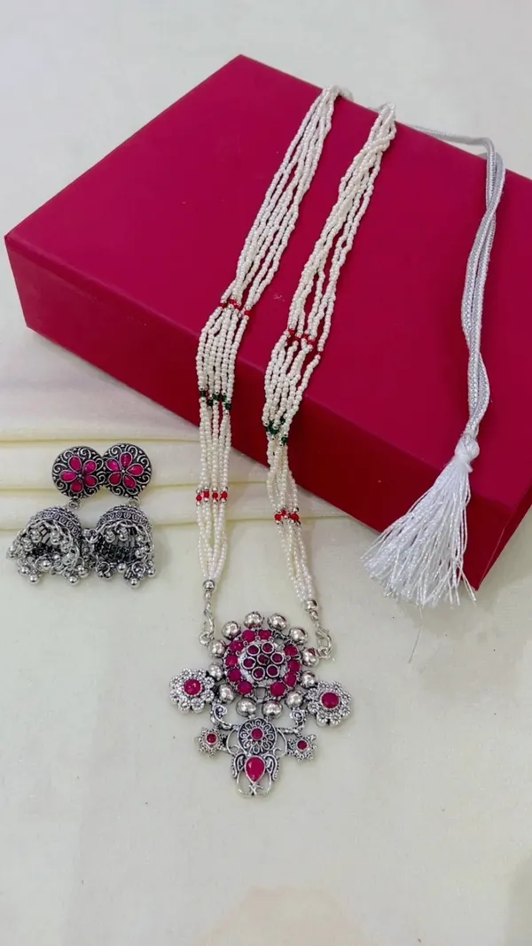 Silver_Oxidized_Pearl_Beaded_Necklace_And_Earrings_Set
